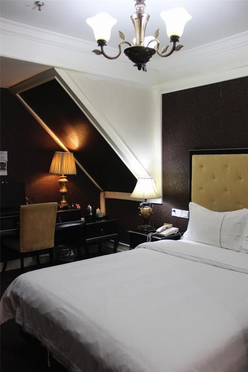 Manhattan Jinling Hotel Shanghai Rum bild